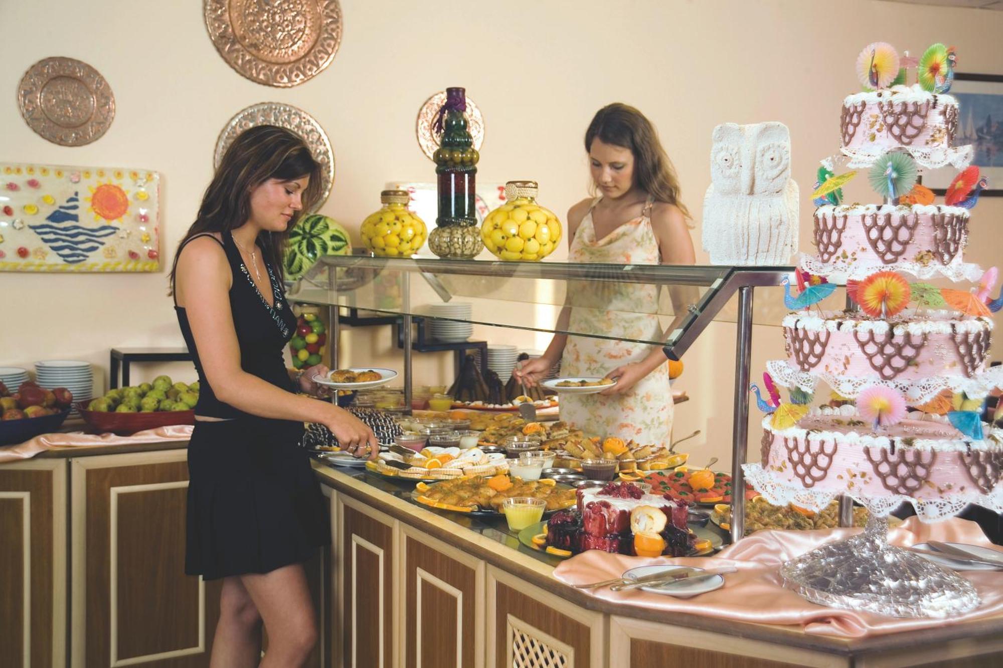 Titan Club Hotel Ultra All Inclusive Kargicak  Bagian luar foto