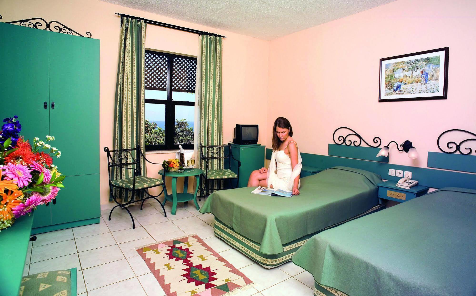 Titan Club Hotel Ultra All Inclusive Kargicak  Bagian luar foto